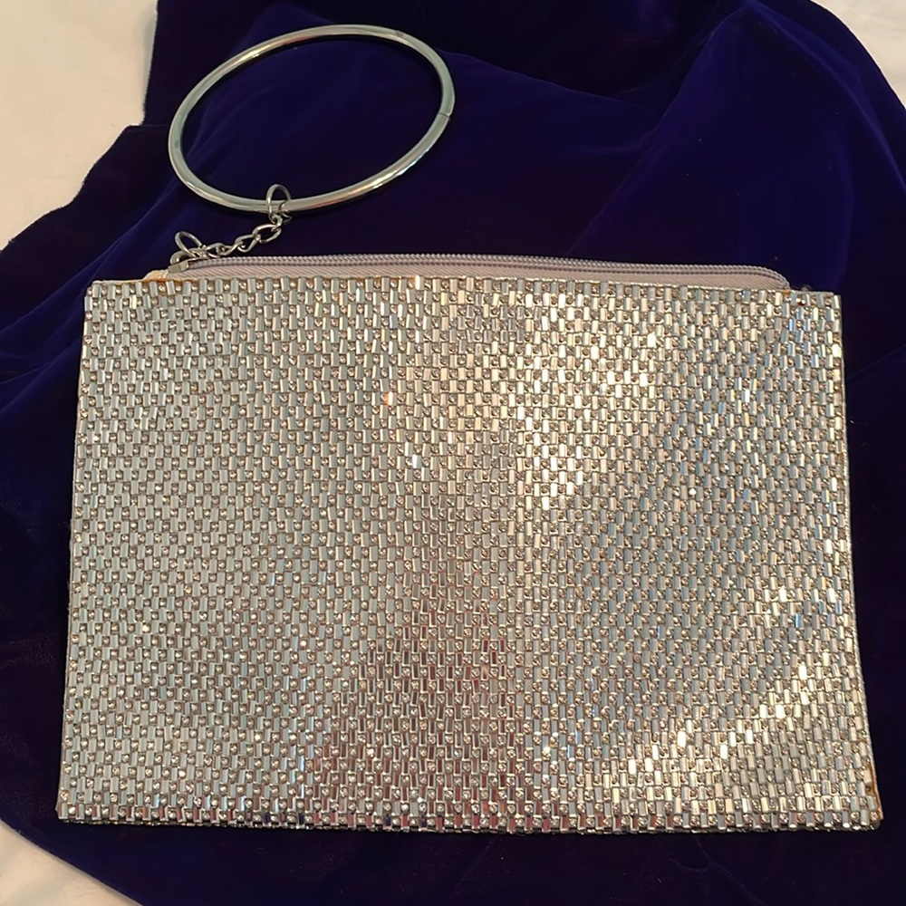 NWT Calin Collection Silver Shimmer  Evening bag.